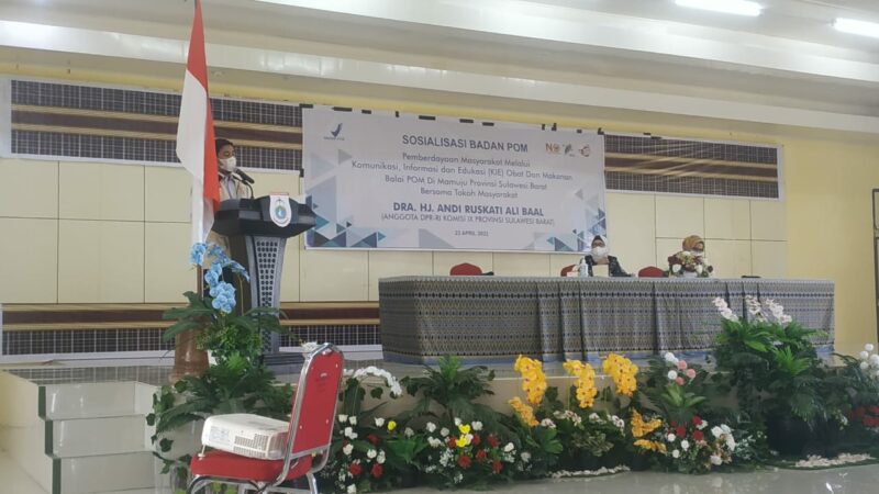 (sosialisasi Pemberdayaan masyarakat melalui komunikasi, informasi dan edukasi (KIE) Obat dan makanan oleh BPOM, foto:Hfs)