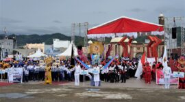 (ribuan peserta dari 6 kabupaten di Sulbar ikuti pembukaan Porprov, foto: hms)