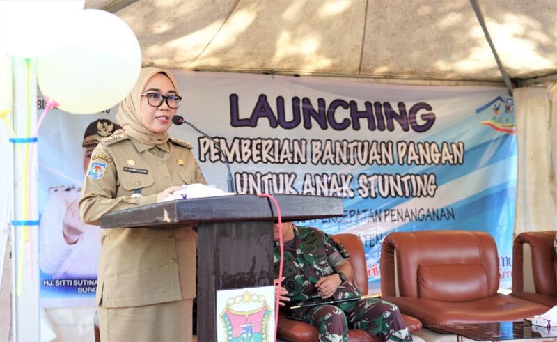 (Pemkab Mamuju lounching pemberian paket pangan untuk anak stunting, foto: dok.ist)