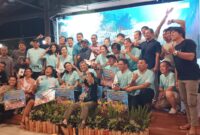 (foto bersama peserta lomba foto bawah laut Karampuang, foto: adm)