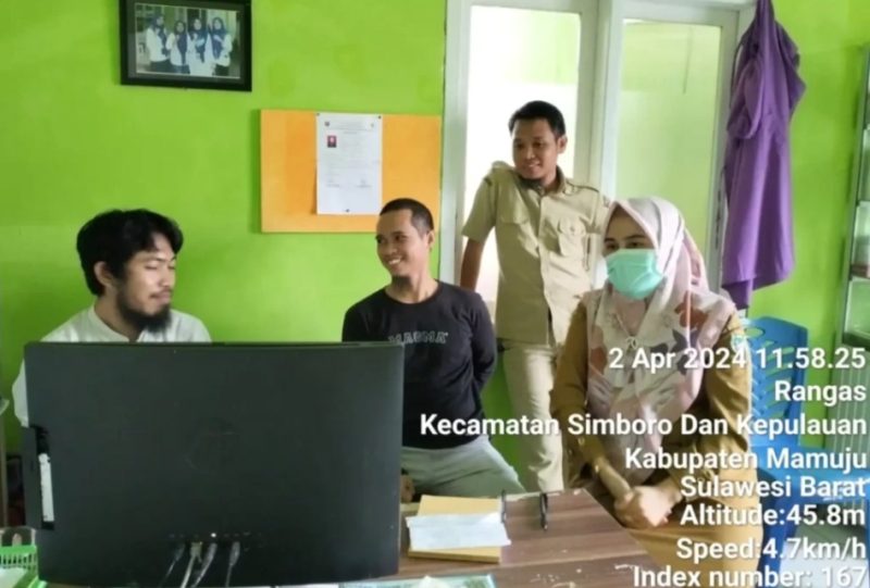 (Tim Dinkes Sulbar Lakukan Monev RME di Puskesmas Rangas Mamuju, foto: dok.ist)