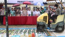 Polisi musnahkan miras hasil Operasi Pekat Marano, dok.istimewa