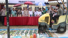 Polisi musnahkan miras hasil Operasi Pekat Marano, dok.istimewa