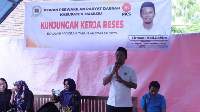 Anggota DPRD Kabupaten Mamuju dari Fraksi PKS, Firmadi Abd Rahim, menggelar kegiatan reses di Lingkungan Galung, dok.istimewa
