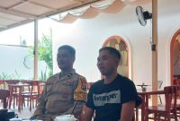 Hasanuddin didampingi kuasa hukumnya, Darmawan. Dok.istimewa