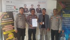 Aipda Hasan ditemani kuasa hukumnya melapor ke Polda Sulbar, dok.istimewa